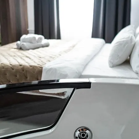 아파트 Apartman Chicago *